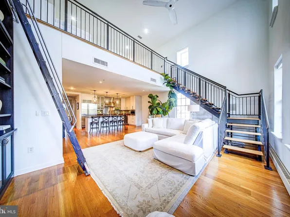 1700 Clarendon Blvd #158, Arlington, VA 22209