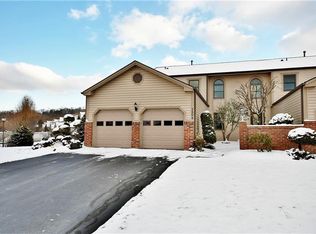 1204 Valleyview Dr, Lawrence, PA 15055