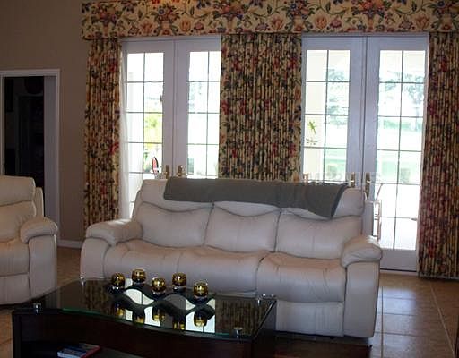 3rd image of 39407 Treeline Dr