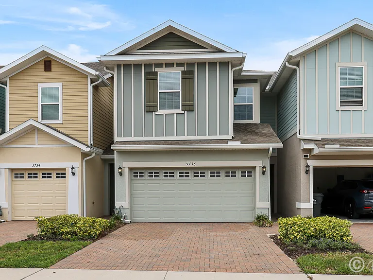 5736 Skytop Dr — Photo 1