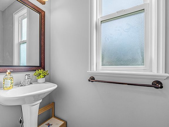 3rd image of 46808 Hudson Rd #12
