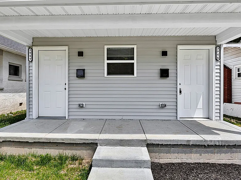 3947 Rookwood Ave #B — Photo 4