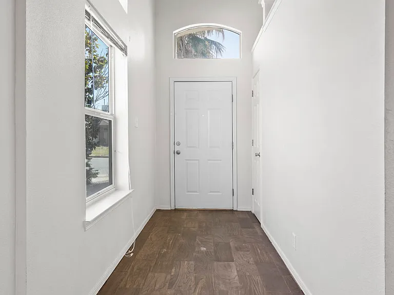 11229 William McCool St — Photo 5