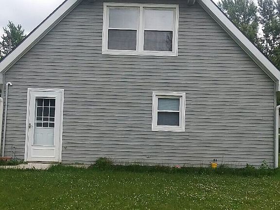 3rd image of 108 S 5th St