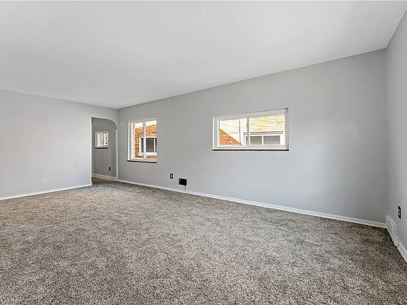 4th image of 569 Loretto Rd