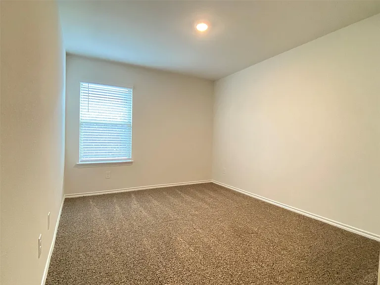 3126 Channing Dr — Photo 8