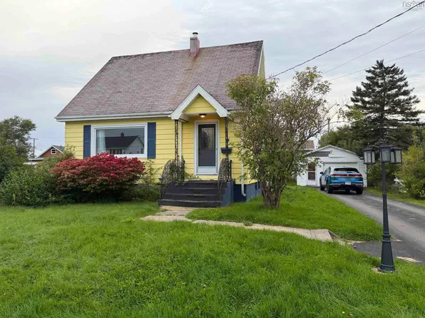 14 Rosewood Ave, Glace Bay, NS B1A 2Y3