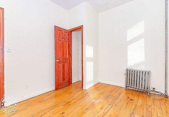 5th image of 465 Willoughby Ave Floor 2