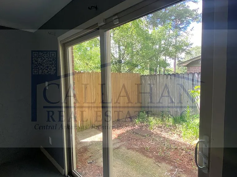 2811 Fox Glenn St — Photo 30