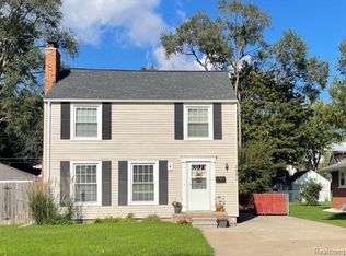 2991 Military St, Port Huron, MI 48060