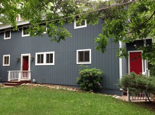 11 Hearthstone Dr, Medfield, MA 02052