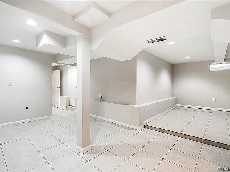47 Wendt Ave — Photo 23
