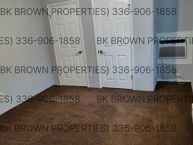 1241 Sunnyside Dr — Photo 9