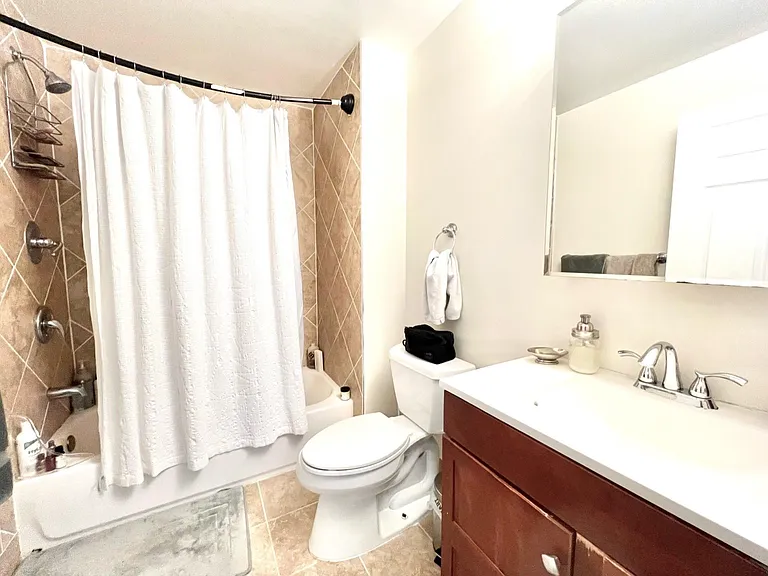 1307 Clifton St NW #22 — Photo 7