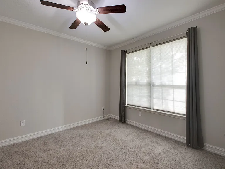 3505 Montadale Ave — Photo 2