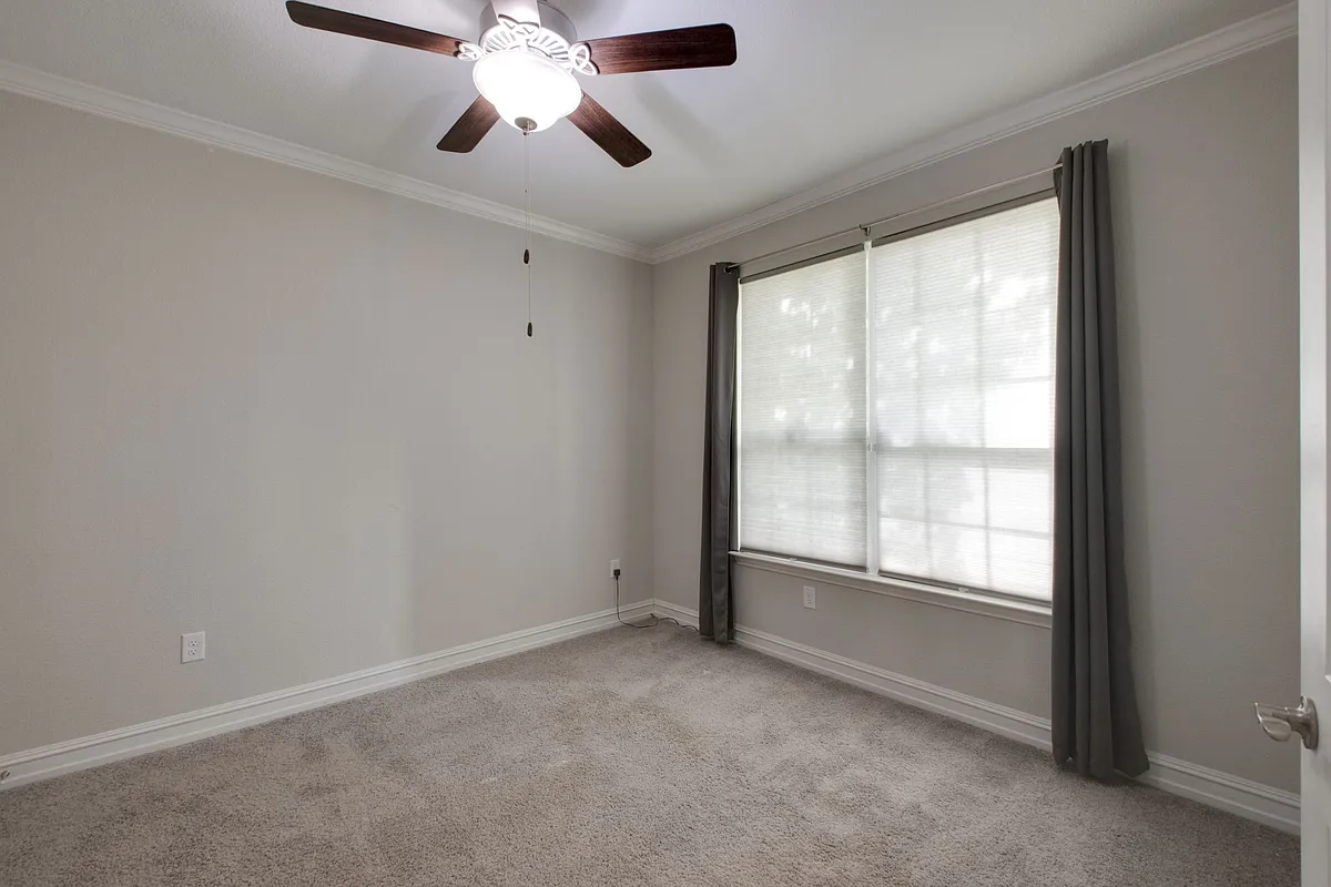 Building Photo - 3505 Montadale Ave