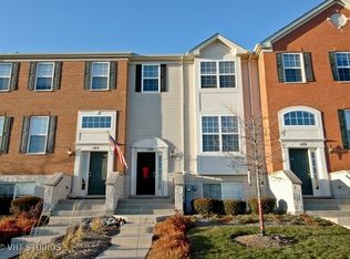 146 Jackson St, Gilberts, IL 60136