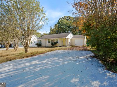 843 White Oak Dr, Forest Park, GA, 30297