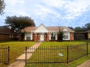 129 E Bancroft Dr, Garland, TX 75040