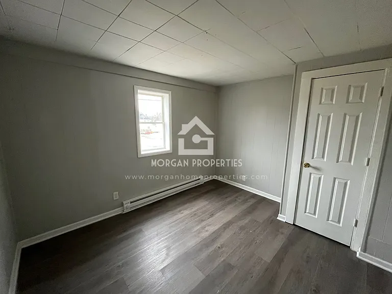 702 W 5th St #3 — Photo 5