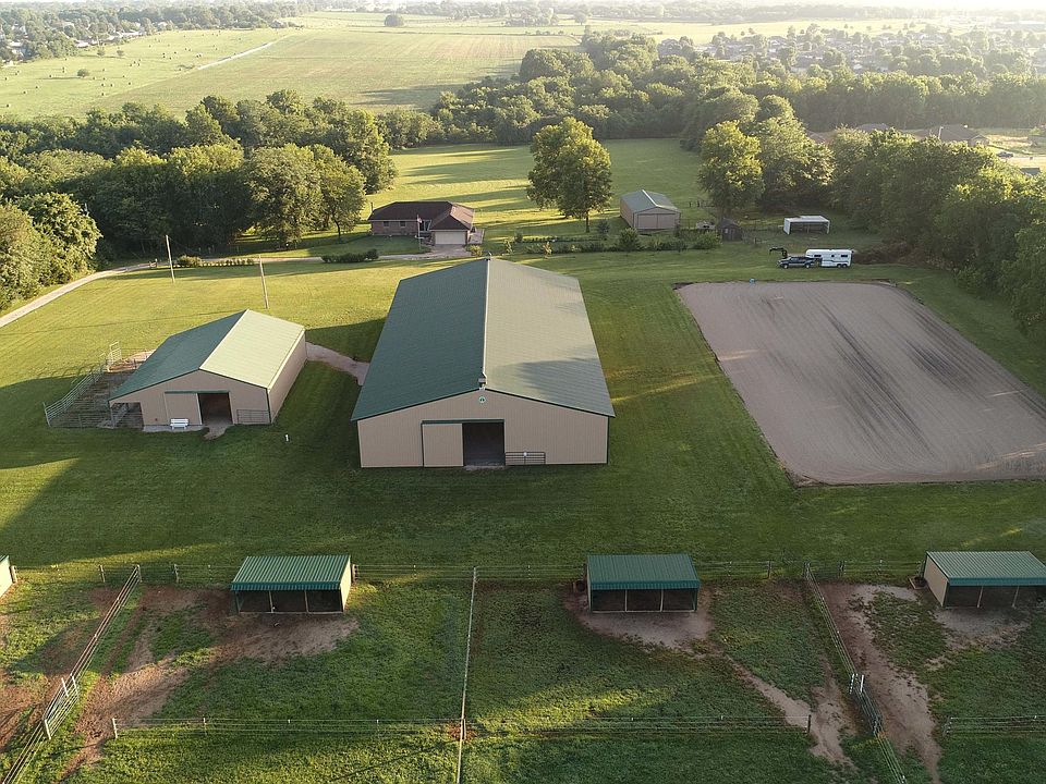 1st image of 465 E War Horse Ln