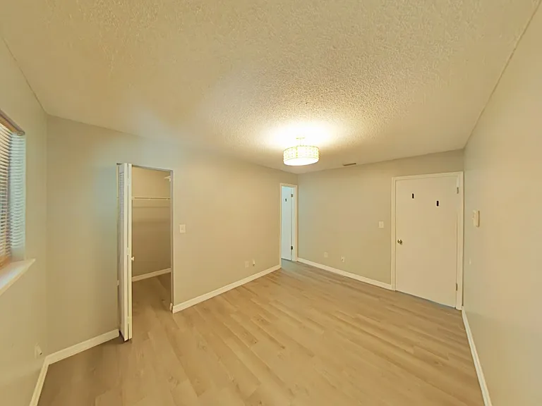 6440 NW 66th Ct — Photo 10