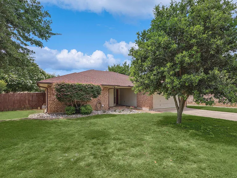 2813 Cripple Creek Trl — Photo 25