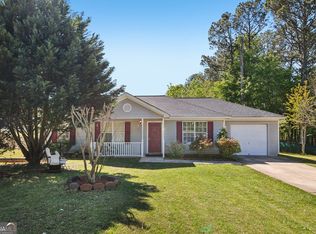 2 Ruby Ct, Grantville, GA 30220