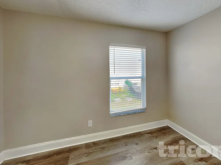 1115 Hardwood Dr — Photo 10