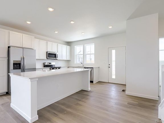 4th image of 415 N Bently Street