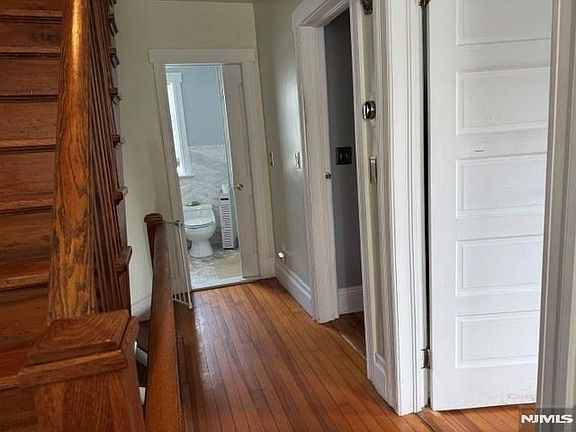 5th image of 133 S Prospect Ave
