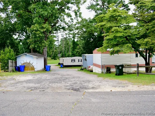 862 Ridge Rd, Fayetteville, NC 28311