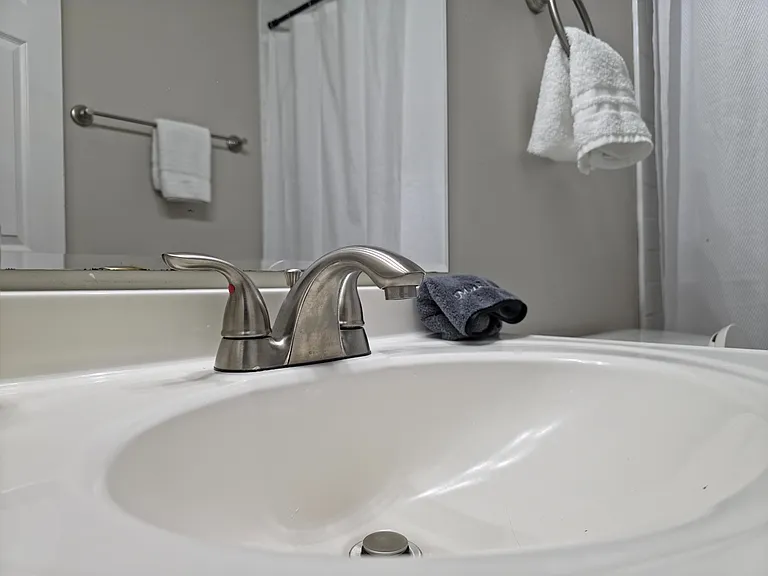 214 Maple St — Photo 3