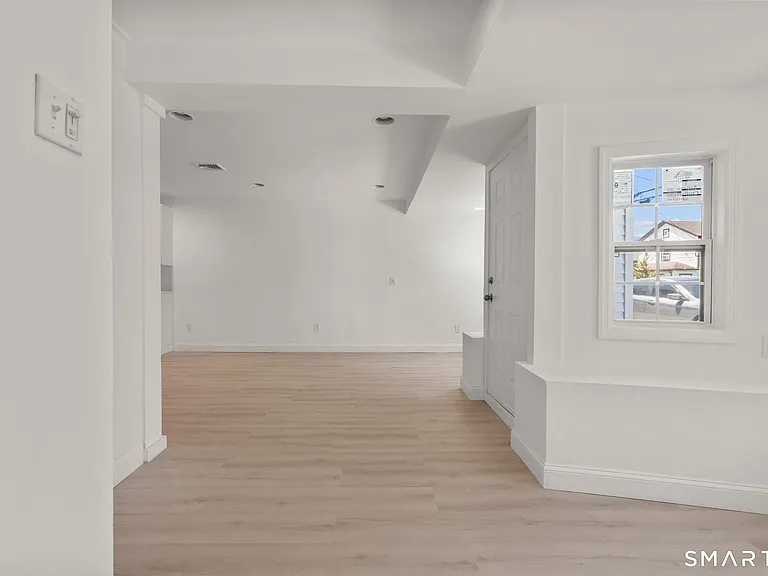 64 Soundview Ave #1 — Photo 11