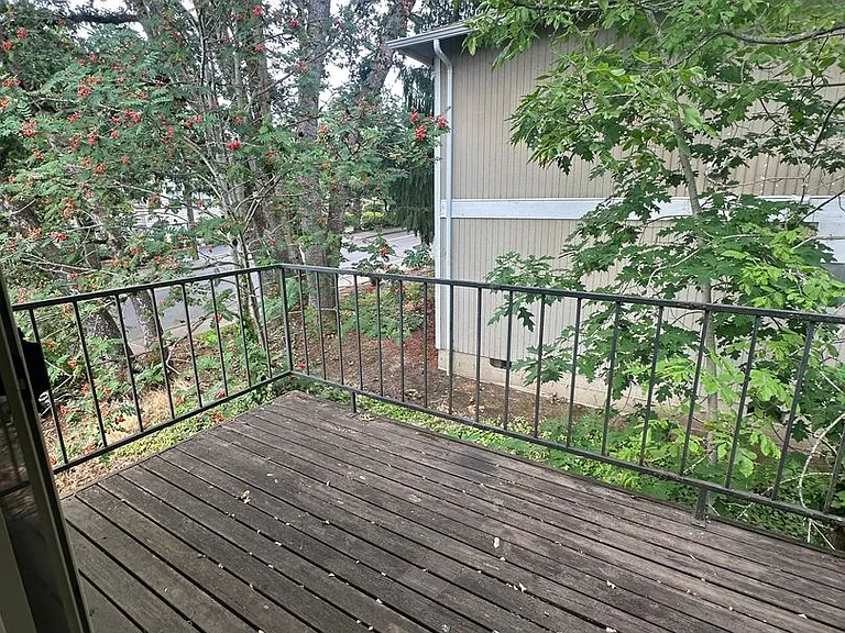 401 Madrona Ave SE #5 — Photo 7
