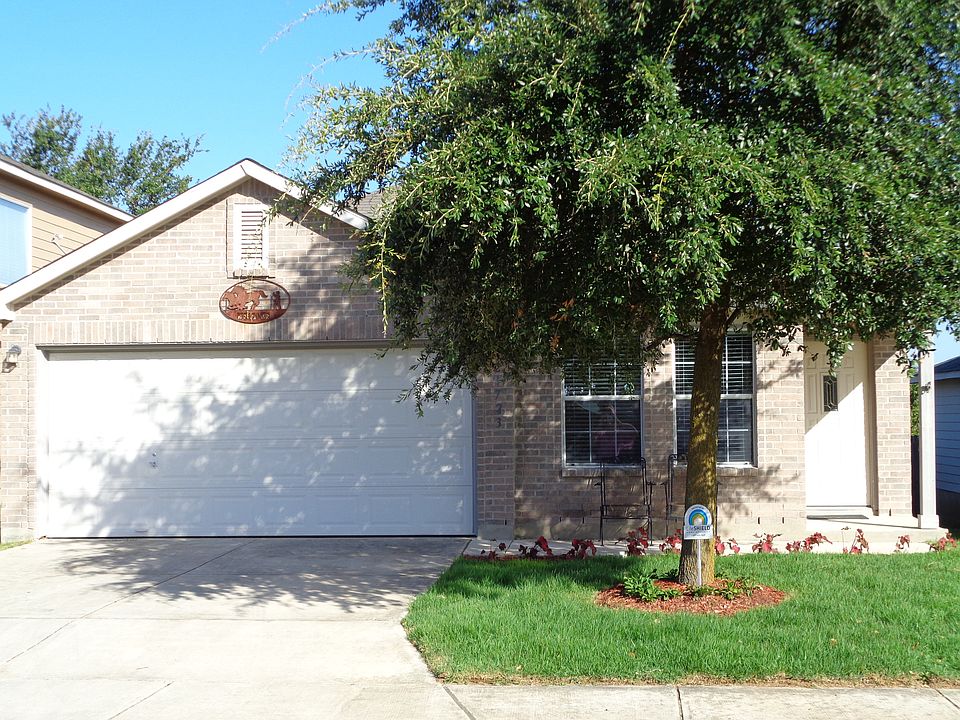 1st image of 24723 Magnolia Fls