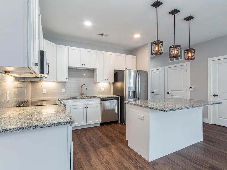 463 Columbus Ave — Photo 23