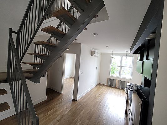 1st image of 1050 Dean St #4