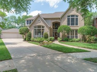 3707 Elkins Rd, Sugar Land, TX 77479