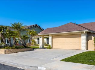 17651 Falkirk Ln, Huntington Beach, CA 92649