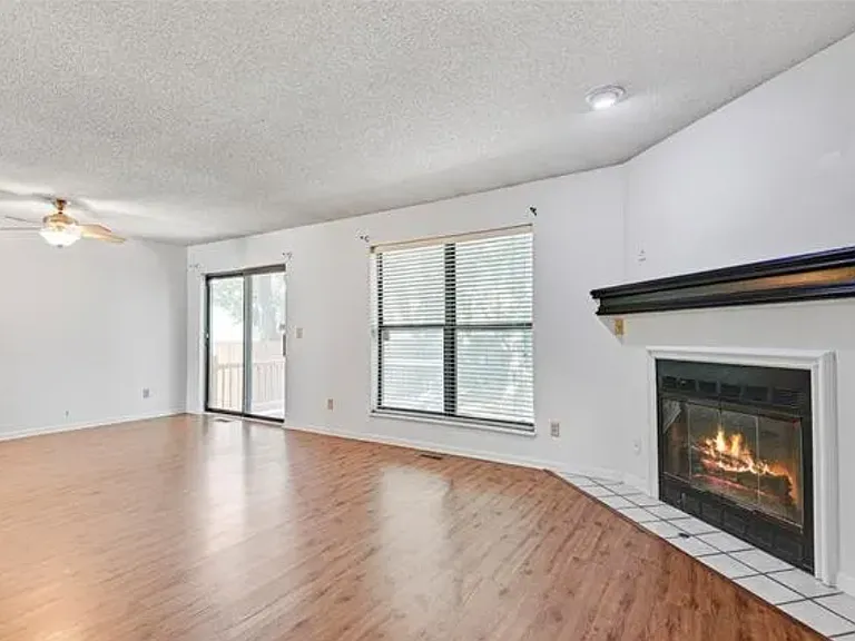 13330 Walnut St — Photo 7