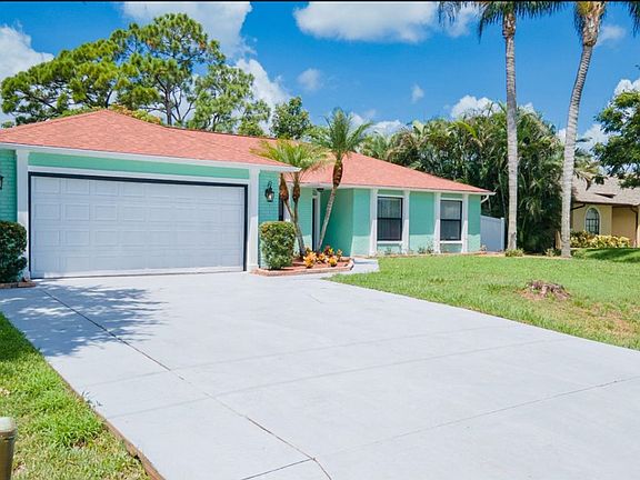 2nd image of 2024 SW Monterrey Ln