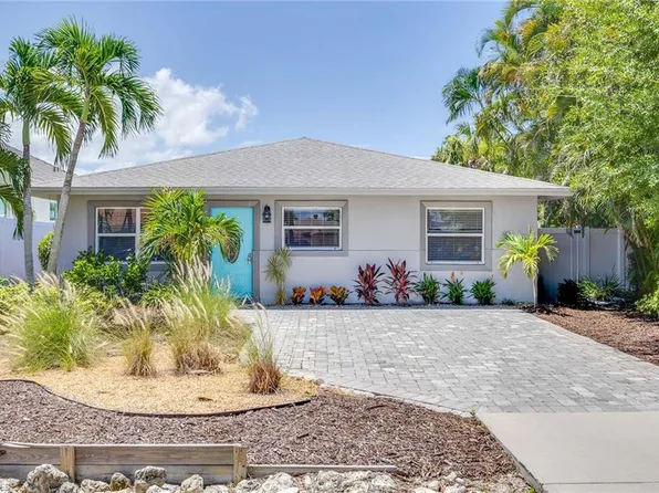 736 94th AVE N, NAPLES, FL 34108