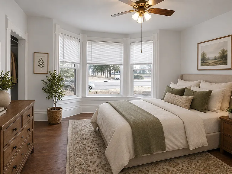 930 N El Paso St #1 — Photo 2