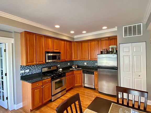 5th image of 4313 N Paulina St #2