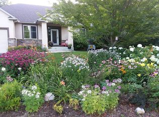 10607 Amery Ct, Inver Grove Heights, MN 55077