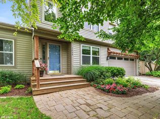 1040 Rushing Ct, Lake Villa, IL 60046