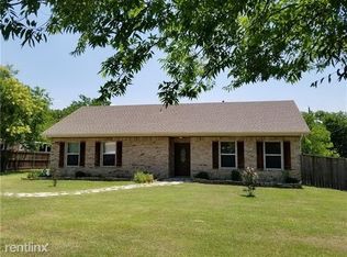 210 Willow St, Aubrey, TX 76226