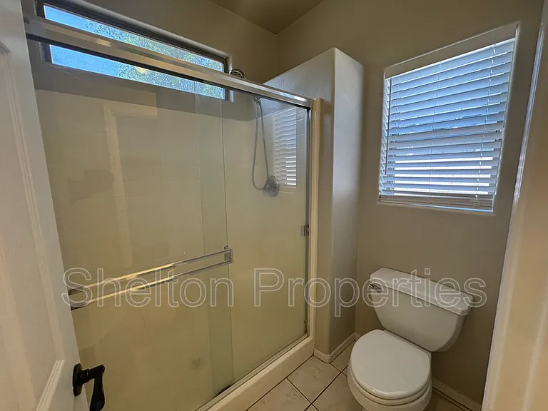 12913 W Corrine Dr — Photo 11