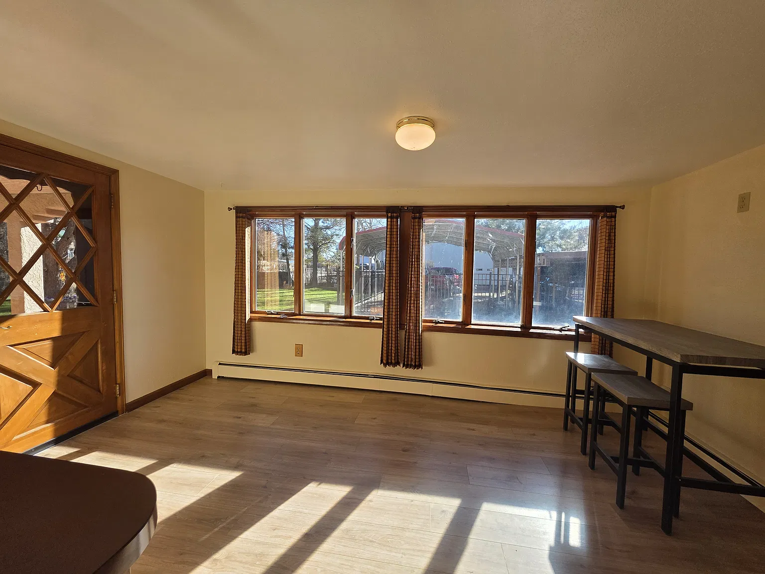 2 bed, 1600 sqft, $1,300 — Photo 4